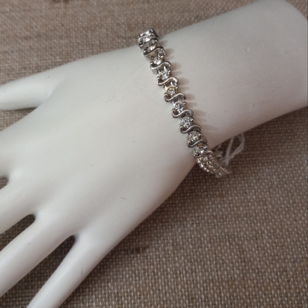 14kt White Gold Plated CZ Tennis Bracelet